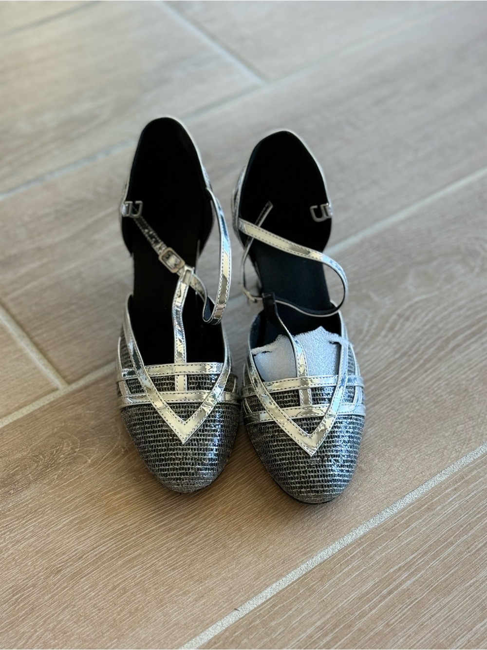 Dance shoes 318